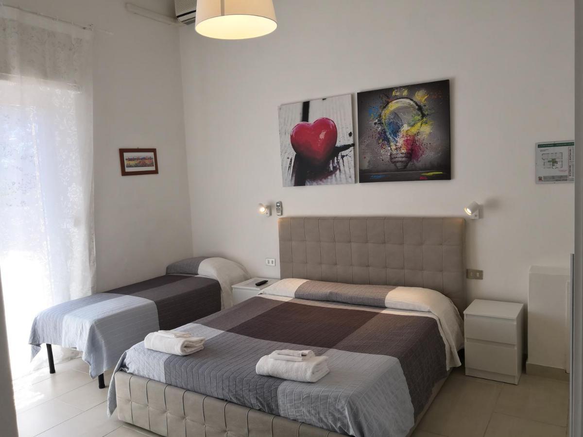 Residence Hotel Vittoria ティレニア エクステリア 写真